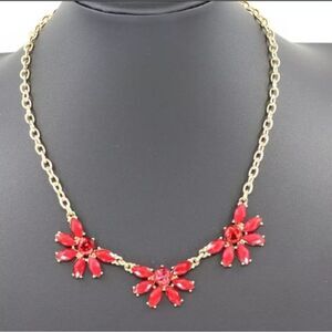 Charming Charlie necklace choker red flower cluster resin gold tone 18" NWOT